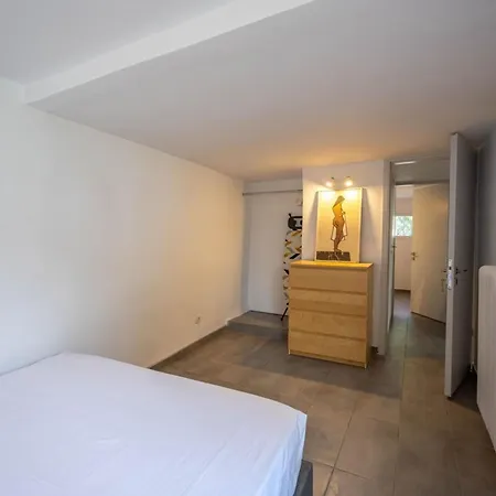 αeraki At Heraion Lagoon