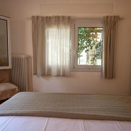 αeraki At Heraion Lagoon *