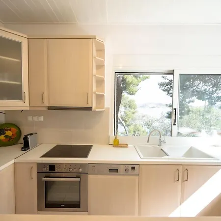 αeraki At Heraion Lagoon