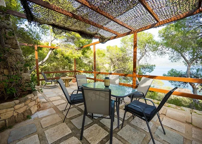 αeraki At Heraion Lagoon Loutráki