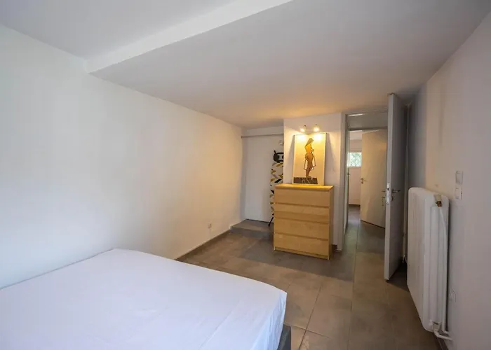 αeraki At Heraion Lagoon