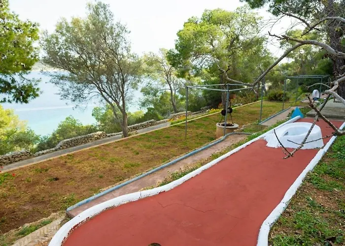 αeraki At Heraion Lagoon 度假居