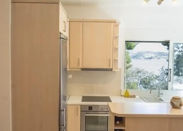 αeraki At Heraion Lagoon *