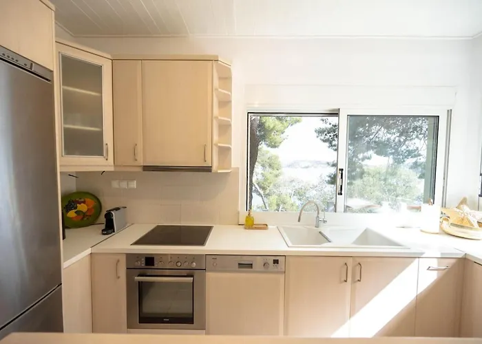 αeraki At Heraion Lagoon